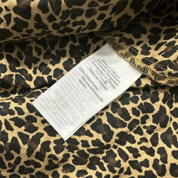 J Crew womens  Button-up leopard shirt button down long sleeve size M - Picture 8 of 10